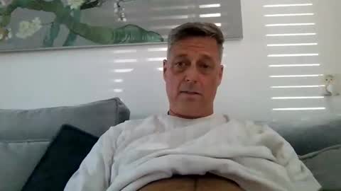 Snapshot of rudeski chatting on 10/01/25, 02:34 rudeski online show from 10/01/25, 02:34