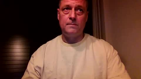 Snapshot of rudeski chatting on 11/19/25, 04:51 rudeski online show from 11/19/25, 04:51