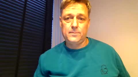 Snapshot of rudeski chatting on 12/14/25, 02:55 rudeski online show from 12/14/25, 02:55