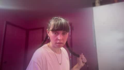 Snapshot of ruehallow chatting on 10/09/25, 06:39 Rue Hallow online show from 10/09/25, 06:39