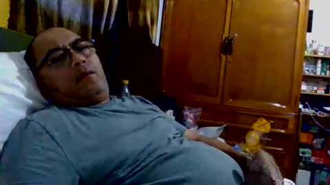 Snapshot of rueltrinidad73 chatting on 01/18/26, 11:08 rueltrinidad73 online show from 01/18/26, 11:08