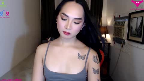 Snapshot of ruesalvartore chatting on 11/16/25, 05:02 its me Sabel online show from 11/16/25, 05:02