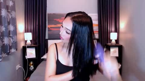 Snapshot of ruesalvartore chatting on 12/16/25, 12:10 its me Sabel online show from 12/16/25, 12:10