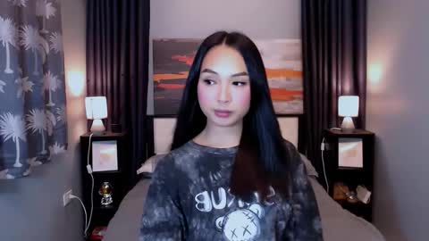 Snapshot of ruesalvartore chatting on 12/18/25, 11:05 its me Sabel online show from 12/18/25, 11:05