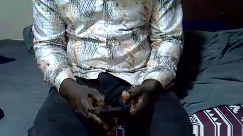 Snapshot of ruffbwoy chatting on 02/10/25, 05:25 Jayden online show from 02/10/25, 05:25