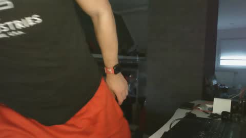 Chico que rico Caliente online show from 01/07/25, 01:46