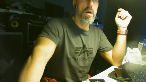 Chico que rico Caliente online show from 01/11/25, 10:51