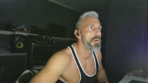 Chico que rico Caliente online show from 01/29/25, 02:09