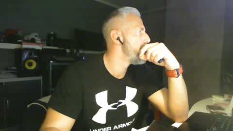 Chico que rico Caliente online show from 01/31/25, 05:40