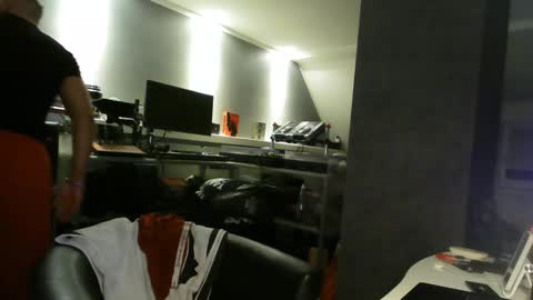 Chico que rico Caliente online show from 02/03/25, 02:36