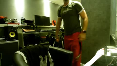 Chico que rico Caliente online show from 02/07/25, 11:34