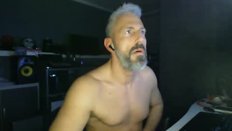 Chico que rico Caliente online show from 03/05/25, 10:55