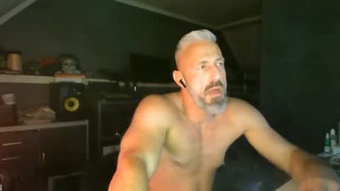 Chico que rico Caliente online show from 07/29/26, 12:20