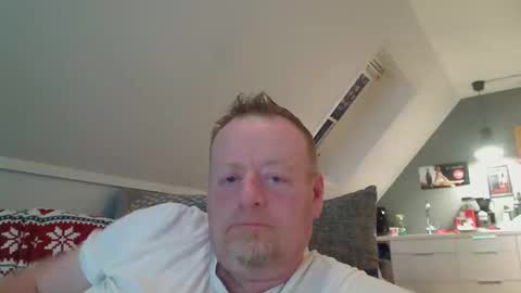 Snapshot of runepetter chatting on 04/28/26, 08:47 bignorwegian online show from 04/28/26, 08:47