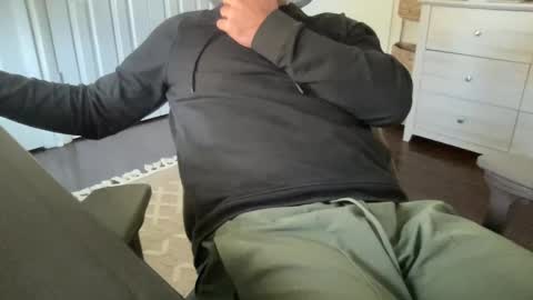 rungriff2323 online show from 10/27/25, 04:33