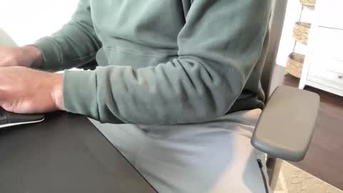 rungriff2323 online show from 11/10/25, 06:40