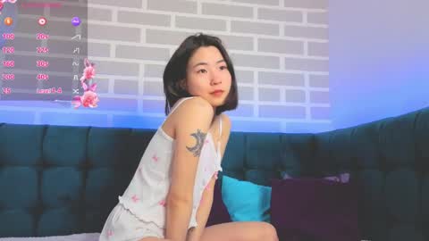 Runi online show from 05/19/26, 01:56