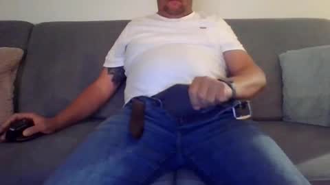 Snapshot of runner_1978 chatting on 09/21/25, 08:10 runner_1978 online show from 09/21/25, 08:10