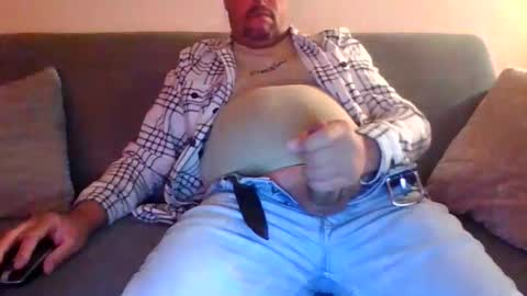 Snapshot of runner_1978 chatting on 05/15/26, 09:11 runner_1978 online show from 05/15/26, 09:11