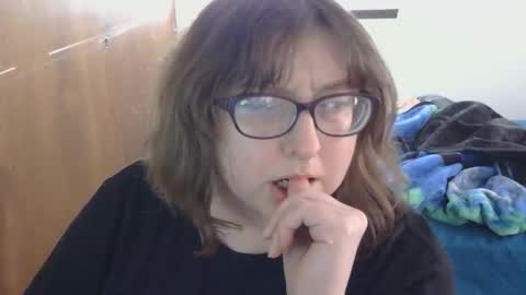 Snapshot of runny_eggs chatting on 05/14/26, 02:02 runny_eggs online show from 05/14/26, 02:02