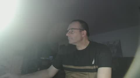 Snapshot of rushse886410 chatting on 06/18/26, 02:56 rushse886410 online show from 06/18/26, 02:56