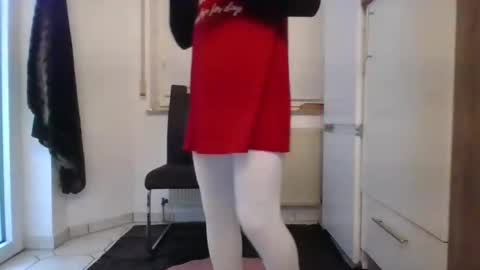 Snapshot of ruskinni1893 chatting on 02/14/25, 03:05 Ruskinni online show from 02/14/25, 03:05