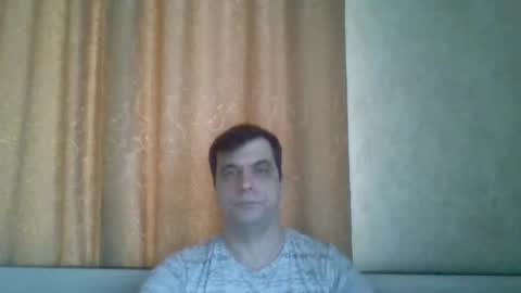 Snapshot of rusqadisx chatting on 01/31/25, 01:02 rusqadisx online show from 01/31/25, 01:02