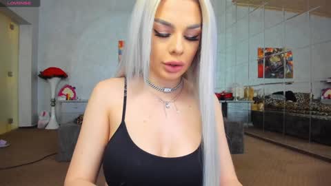 Ava online show from 01/02/25, 08:46