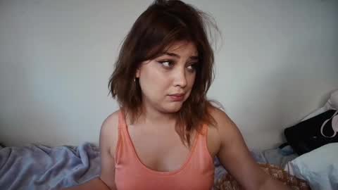 Snapshot of russypussy141 chatting on 10/04/25, 03:54 Alex online show from 10/04/25, 03:54