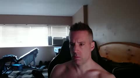 Snapshot of rustic_cuse_777 chatting on 12/19/25, 05:09 rustic_cuse_777 online show from 12/19/25, 05:09