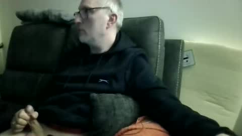 rusty69x online show from 12/02/25, 03:56