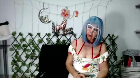 Snapshot of ruth_blue21 chatting on 01/16/25, 02:51 ruth_blue21 online show from 01/16/25, 02:51