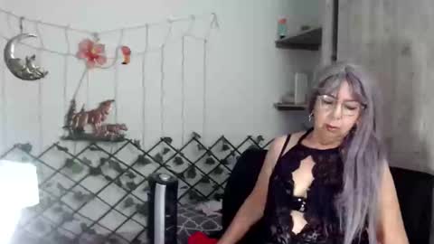 Snapshot of ruth_blue21 chatting on 02/22/25, 02:06 ruth_blue21 online show from 02/22/25, 02:06