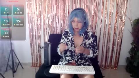 Snapshot of ruth_blue21 chatting on 09/12/25, 12:27 ruth_blue21 online show from 09/12/25, 12:27