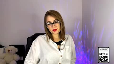 Nika online show from 10/24/25, 02:46