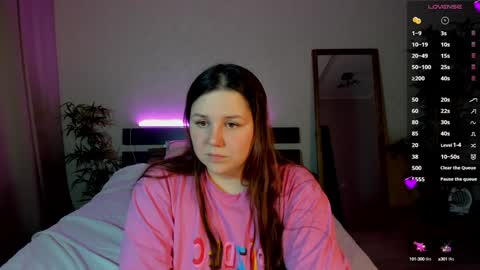 Snapshot of rutholiver chatting on 12/12/24, 08:25 Ruth GMT2 Mon 10 AM - 4 PM Tue 10 AM - 4 PM Thu 3-9 AM Fri 10 AM - 4 PM Sun 10 AM - 4 PM. online show from 12/12/24, 08:25