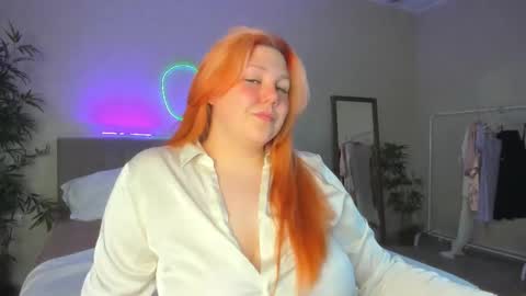 Snapshot of rutholiver chatting on 09/12/25, 12:22 Ruth GMT2 Mon 10 AM - 4 PM Tue 10 AM - 4 PM Thu 3-9 AM Fri 10 AM - 4 PM Sun 10 AM - 4 PM. online show from 09/12/25, 12:22