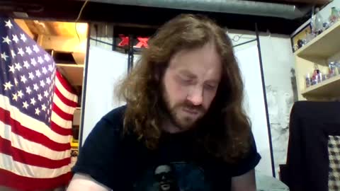 Snapshot of rwb1982 chatting on 01/25/25, 02:14 rwb1982 online show from 01/25/25, 02:14