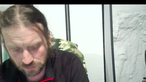 Snapshot of rwb1982 chatting on 12/03/25, 01:24 rwb1982 online show from 12/03/25, 01:24