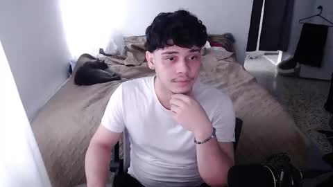 Snapshot of rx7900xtx chatting on 03/15/26, 06:36 rx7900xtx online show from 03/15/26, 06:36