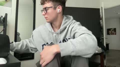 ryan online show from 11/20/25, 09:25