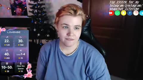 Snapshot of ryan__kim chatting on 12/10/24, 01:00 Ryan online show from 12/10/24, 01:00