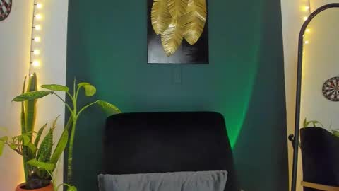 Ryan independent model online show from 09/17/25, 01:18