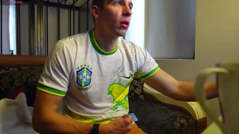 Snapshot of ryan_dozer chatting on 11/20/25, 08:14 RYAN DOZER online show from 11/20/25, 08:14