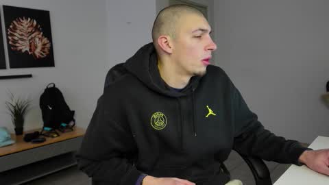 Snapshot of ryan_dozer chatting on 02/08/26, 07:23 RYAN DOZER online show from 02/08/26, 07:23