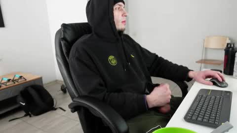 Snapshot of ryan_dozer chatting on 02/10/26, 08:07 RYAN DOZER online show from 02/10/26, 08:07