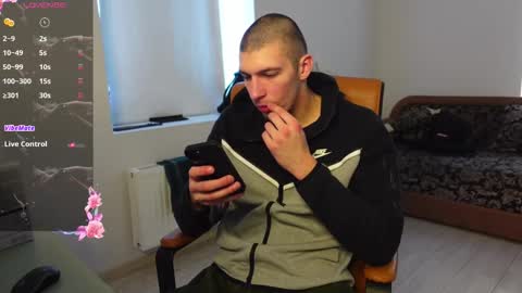 Snapshot of ryan_dozer chatting on 02/14/26, 07:05 RYAN DOZER online show from 02/14/26, 07:05