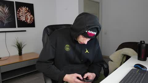 Snapshot of ryan_dozer chatting on 02/21/26, 06:25 RYAN DOZER online show from 02/21/26, 06:25