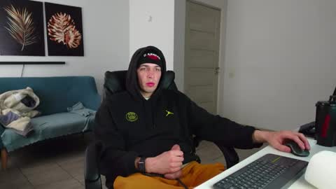 RYAN DOZER online show from 04/30/26, 06:09