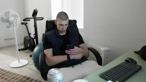 RYAN DOZER online show from 05/09/26, 06:07